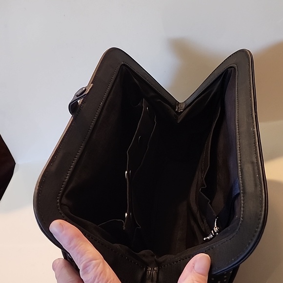 Petunia Pickle Bottom Gray Clutch Purse/Mini Diaper Bag - Picture 4 of 4